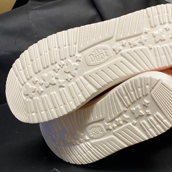 Hey Dude Womens Peach Loafers - Picture 7 of 8